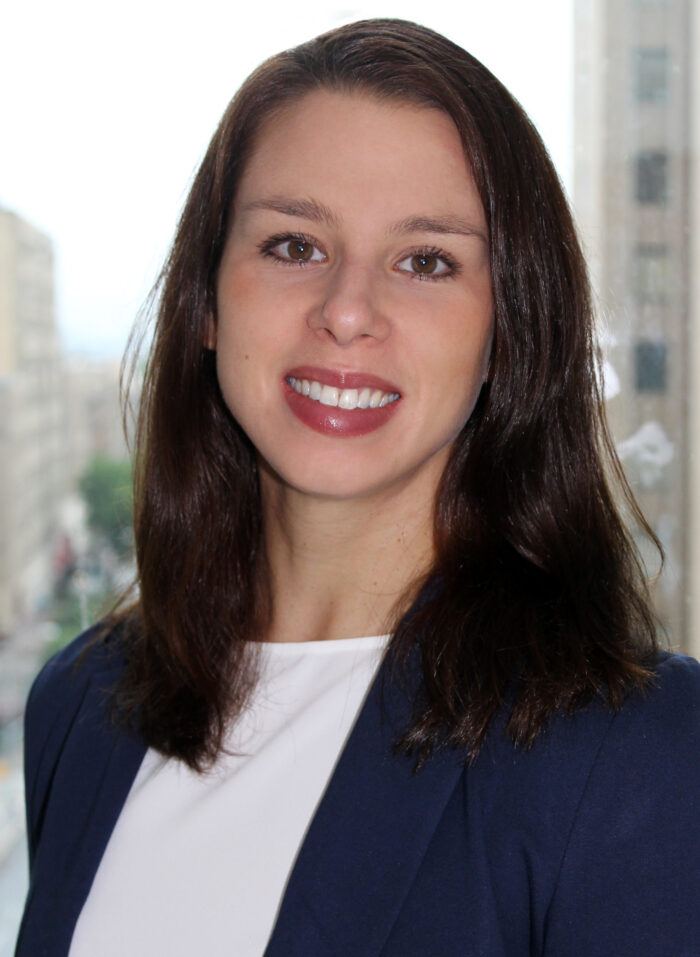 Dr. Jennifer Gelinas